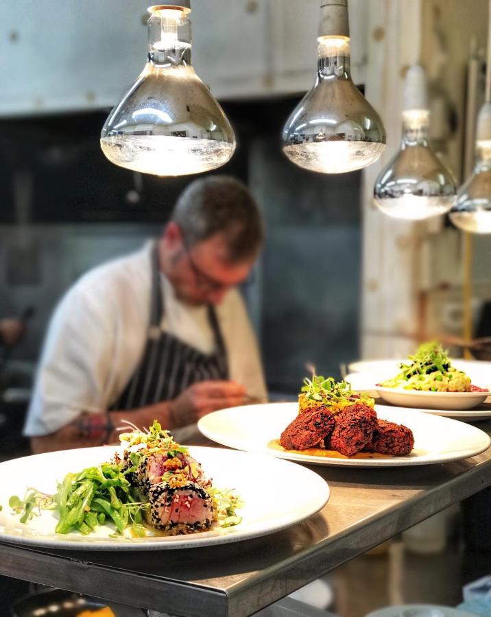 Rutland Arms Inn Уангануй Екстериор снимка