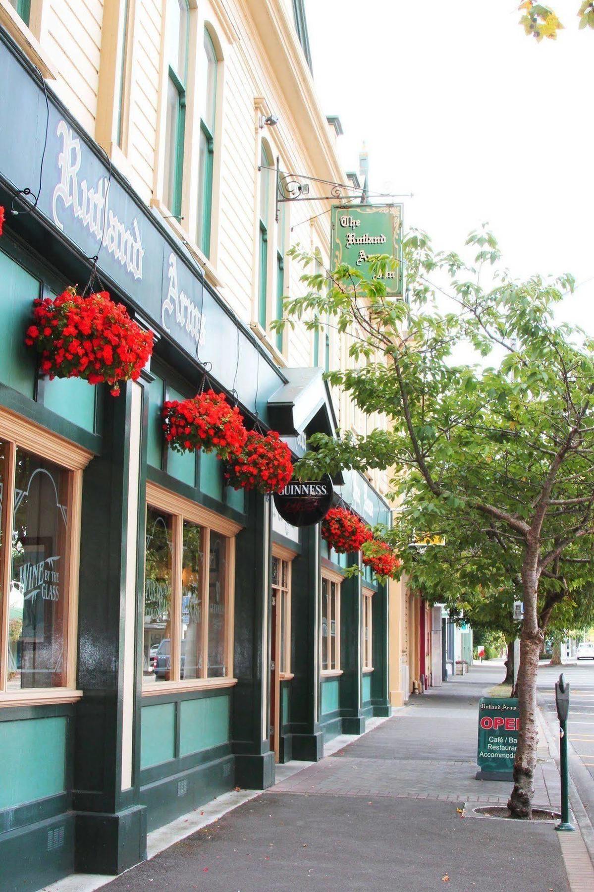 Rutland Arms Inn Уангануй Екстериор снимка